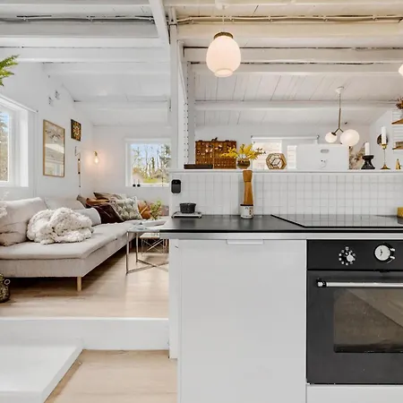 1 Bedroom Beautiful Home In Holbaek